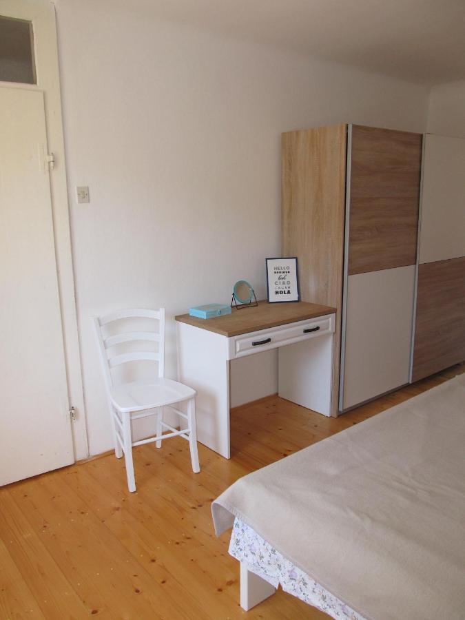 Apartments Anita Велі-Лошинь Екстер'єр фото