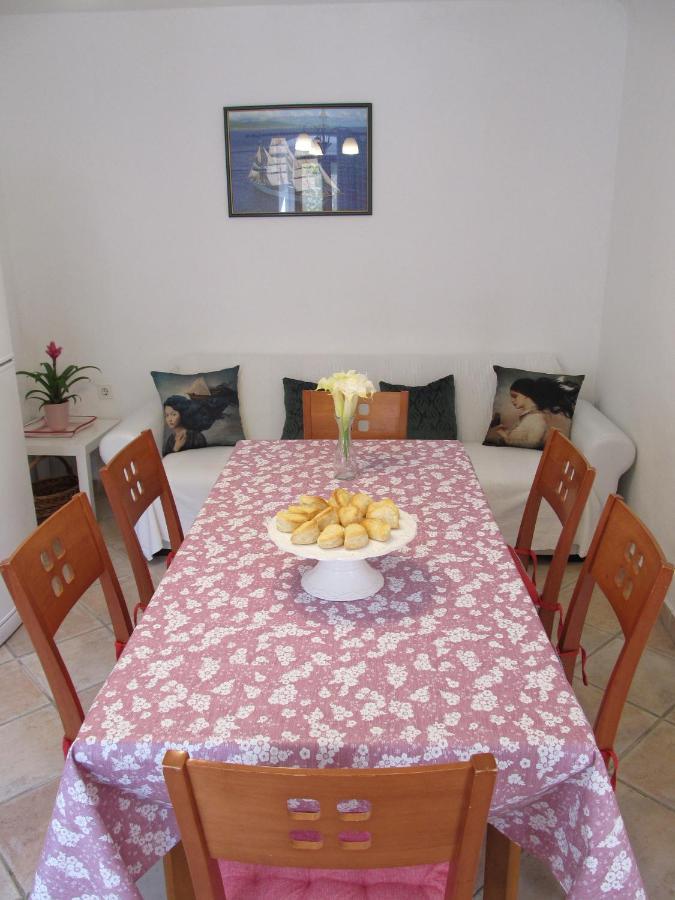 Apartments Anita Велі-Лошинь Екстер'єр фото