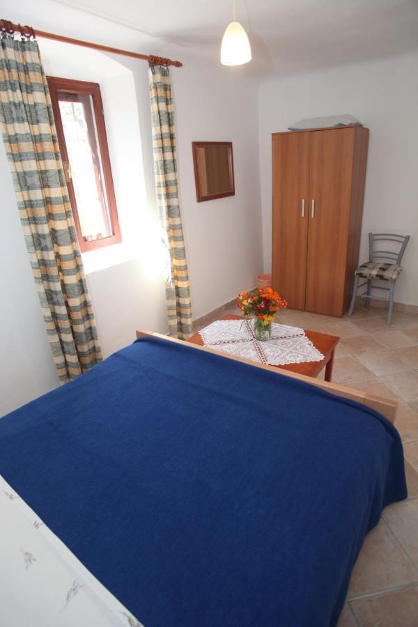 Apartments Anita Велі-Лошинь Екстер'єр фото
