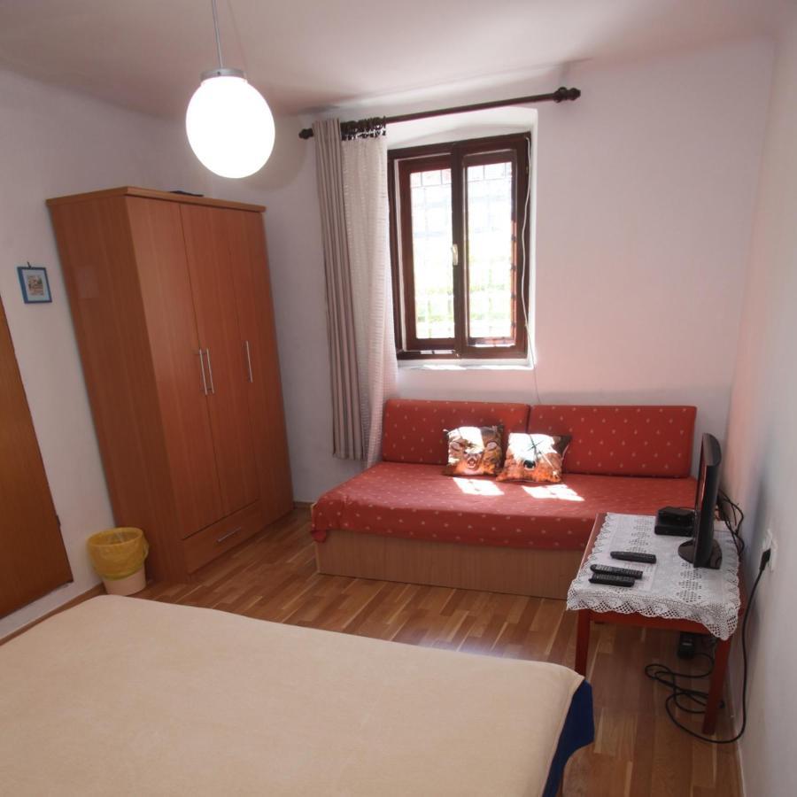 Apartments Anita Велі-Лошинь Екстер'єр фото