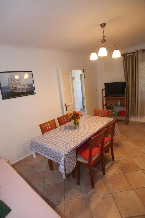 Apartments Anita Велі-Лошинь Екстер'єр фото