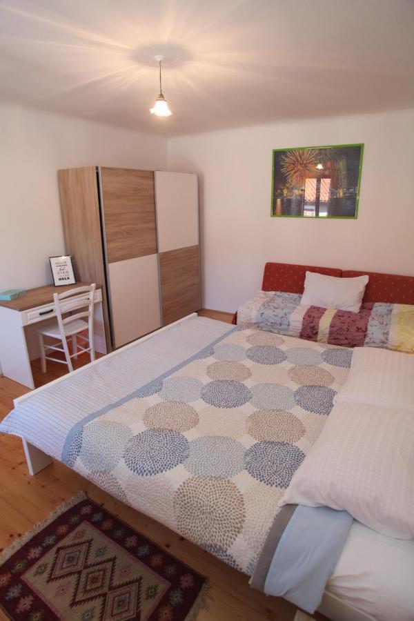 Apartments Anita Велі-Лошинь Екстер'єр фото